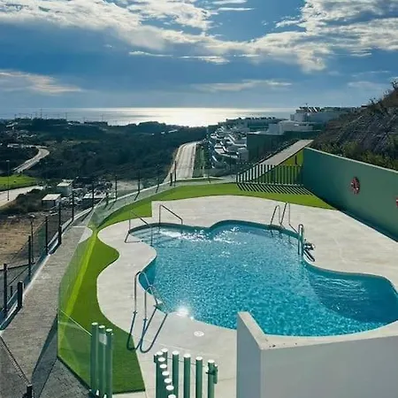 3-bedroom Oasis Private, Luxe, Scenic, Spacious