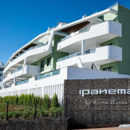 Apartment 3-bedroom Oasis Private, Luxe, Scenic, Spacious Sitio de Calahonda